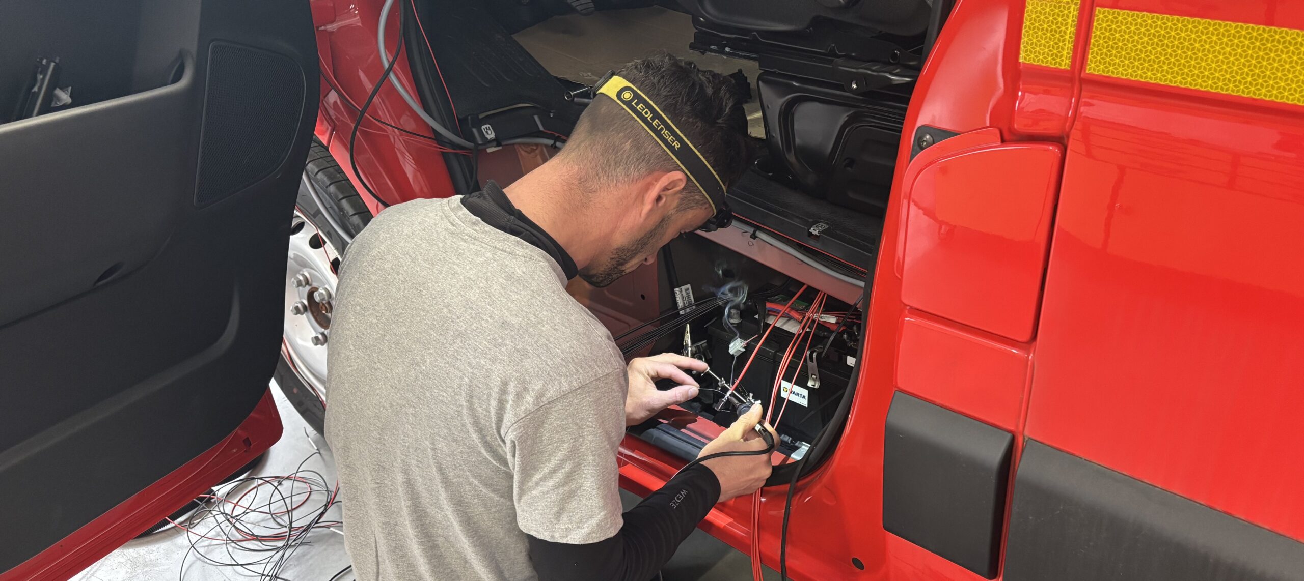 Technicien électricité MANY certifié 12V et 230V