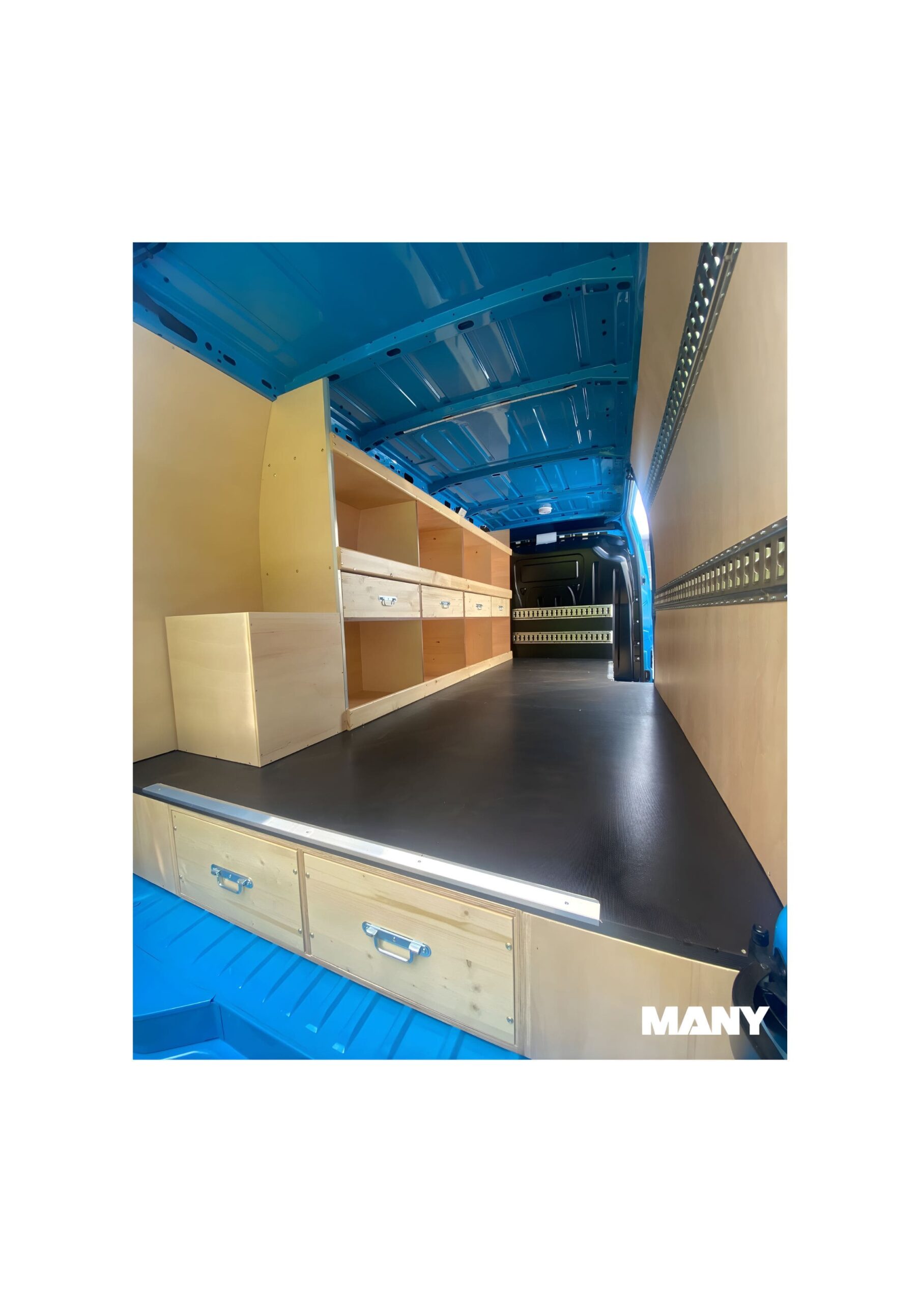 TYPE 5, Bloc Faux Plancher + Meuble Étagères Gauche MANY