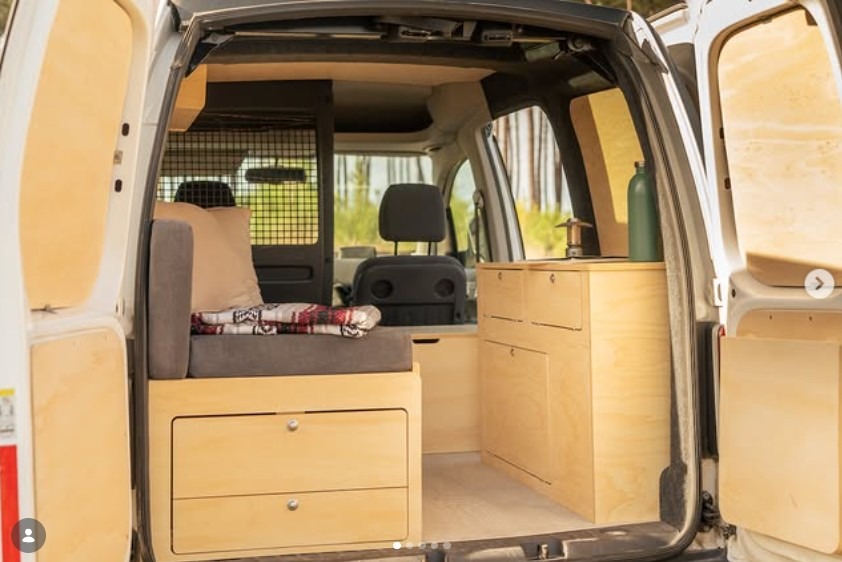 Van Oihana aménagé par Many Loisirs